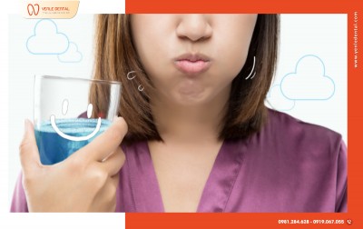 TẠI SAO CẦN TRÁNH SÚC MIỆNG MẠNH SAU KHI NHỔ RĂNG KHÔN?